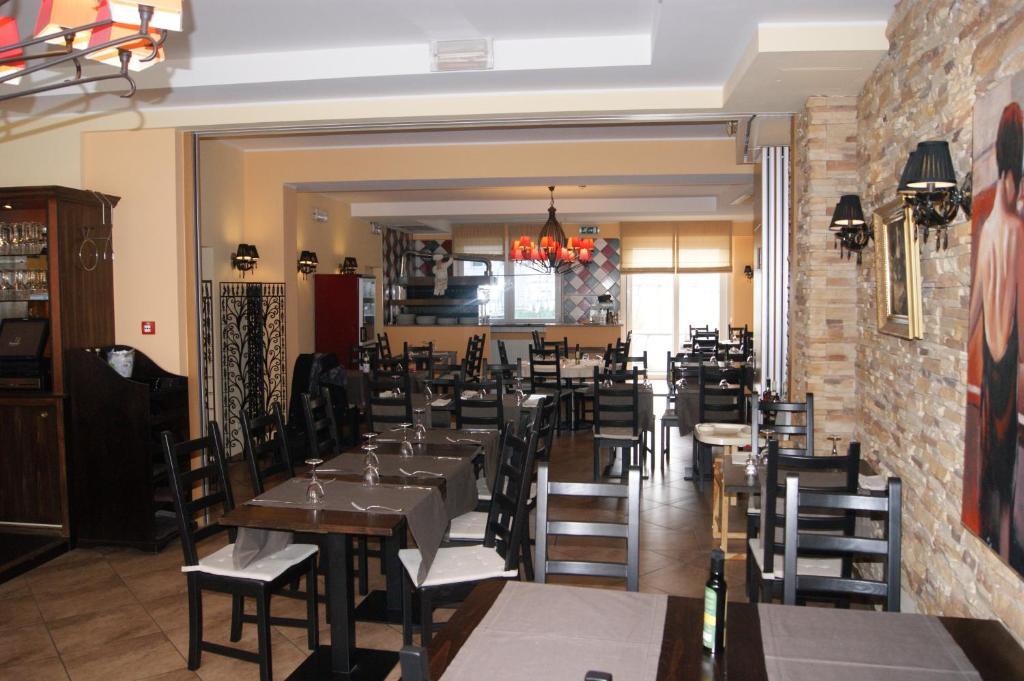 Hosteria Gusto Есч-Сур-Алзетте Экстерьер фото
